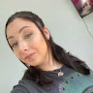 Meet your Posher, Alexandra